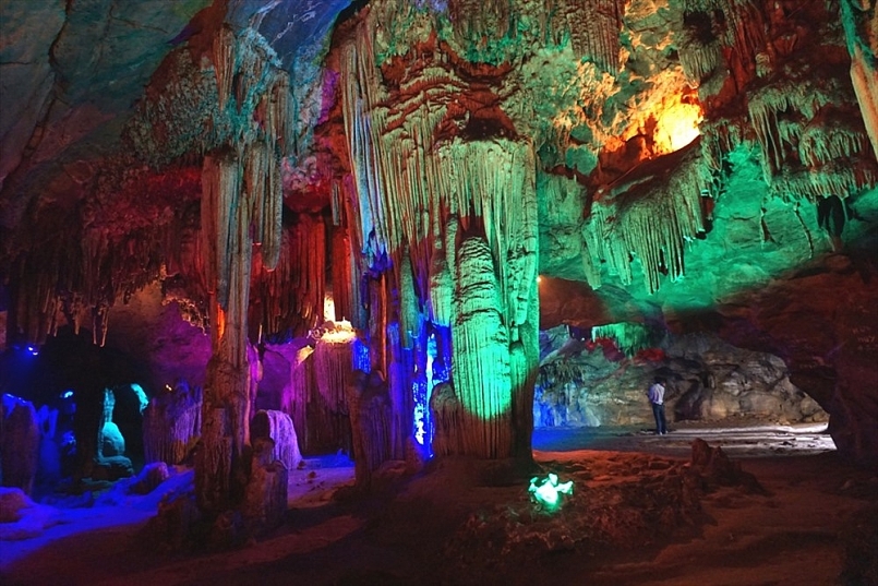 Thanh Hóa: Vẻ đẹp huyền ảo của hang động Từ Thức