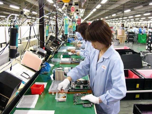 Việt Nam chi hơn 32 tỷ USD nhập khẩu máy vi tính, sản phẩm điện tử và linh kiện