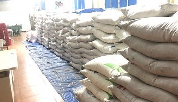 Đồng Nai: Tạm giữ 24 tấn đường cát nhập khẩu vi phạm để điều tra