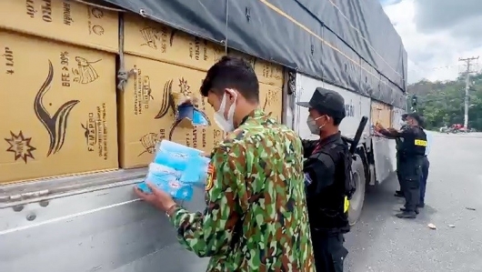 An Giang: Bắt giữ trên 1.400 thùng khẩu trang y tế không rõ nguồn gốc xuất xứ