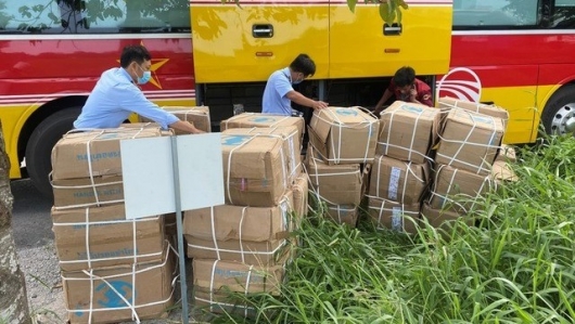 Kiên Giang: Tạm giữ hơn 1 tấn ô mai nhập lậu