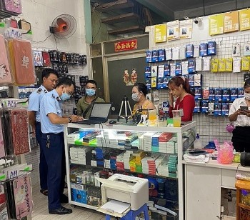 Bình Thuận: Tạm giữ 1.440 sản phẩm phụ kiện điện thoại nhập lậu