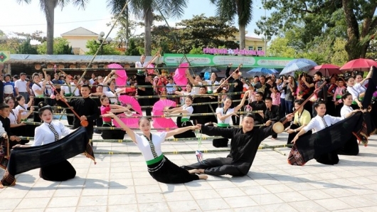 Nghệ thuật Xòe Thái Việt Nam được xem xét ghi danh vào Danh sách di sản văn hóa phi vật thể đại diện nhân loại