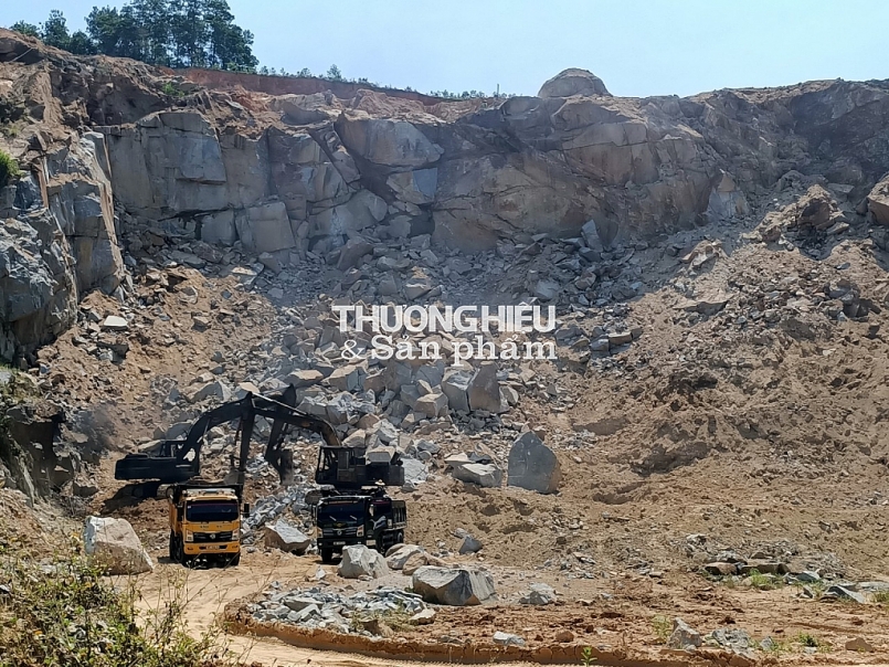 Hà Tĩnh: Hàng loạt mỏ khai thác khoáng sản không lắp đặt hệ thống trạm cân tải trọng