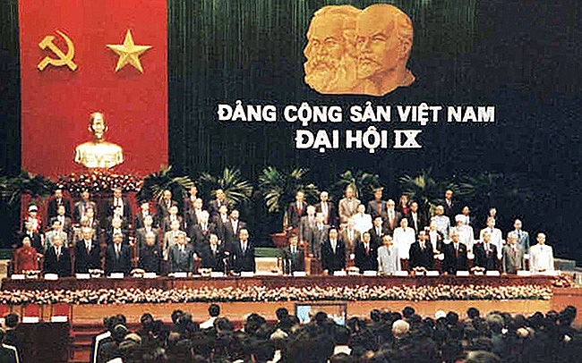 Ðại hội đại biểu toàn quốc lần thứ IX của Ðảng diễn ra từ ngày 19 đến 22/4/2001 tại Hà Nội. Ảnh: Báo điện tử Nhân dân
