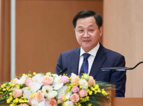 Phó Thủ tướng Lê Minh Khái: Năm 2022, Chính phủ phấn đấu tăng trưởng GDP đạt 6-6,5%; đẩy nhanh tiêm vaccine cho trẻ em, tiêm mũi tăng cường, bảo đảm khoa học, hiệu quả;... Ảnh: VGP