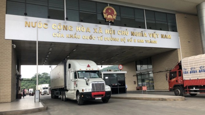 Thanh long được thông quan trở lại ở cửa khẩu Kim Thành