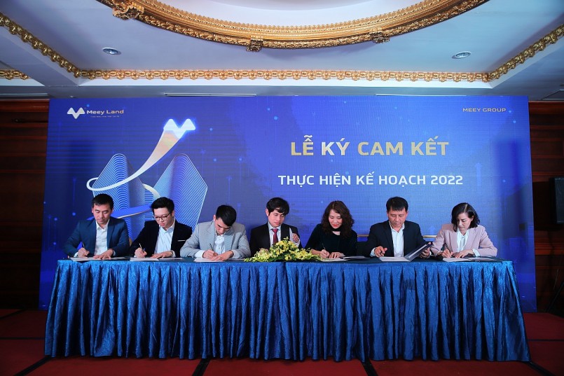 02.Tập thể lãnh đạo Công ty CP Tập đoàn Meey Land cam kết cho mục tiêu “chuyển mình bứt phá” năm 2022