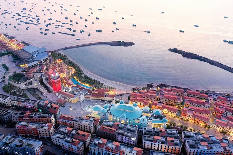 “Thị trấn Địa Trung Hải” ở Phú Quốc liên tục được Sun Group kiến tạo nhiều công trình biểu tượng mới