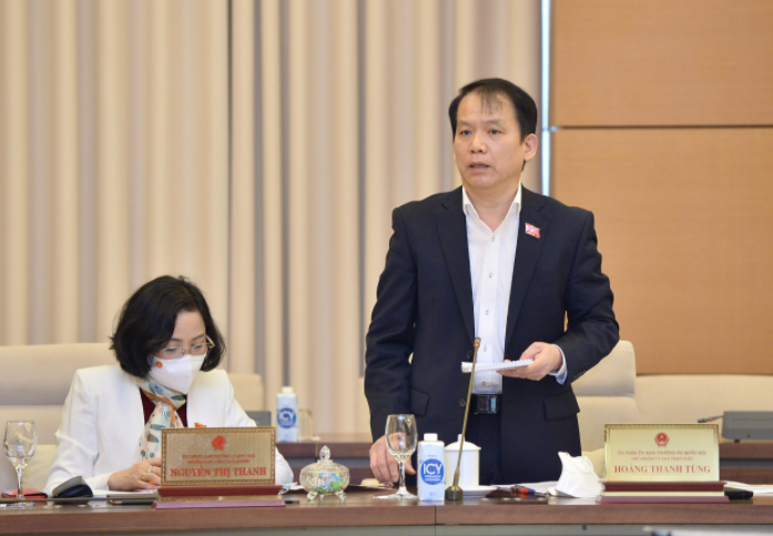 Chủ nhiệm Uỷ ban Pháp luật Hoàng Thanh Tùng phát biểu ý kiến