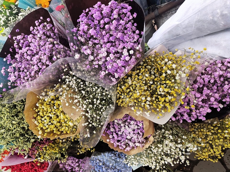 Thị trường hoa 8/3: Giá tăng ‘nóng’ sát ngày lễ