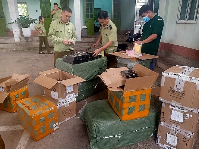 Lạng Sơn: Tạm giữ hơn 6.600 sản phẩm thuốc lá điện tử nhập lậu
