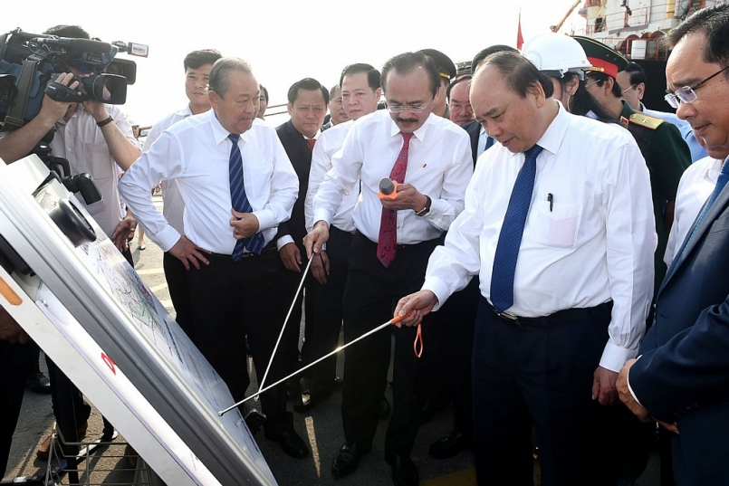 Thủ tướng dự Lễ khánh thành Khu công nghiệp Cầu cảng Phước Đông tại Long An
