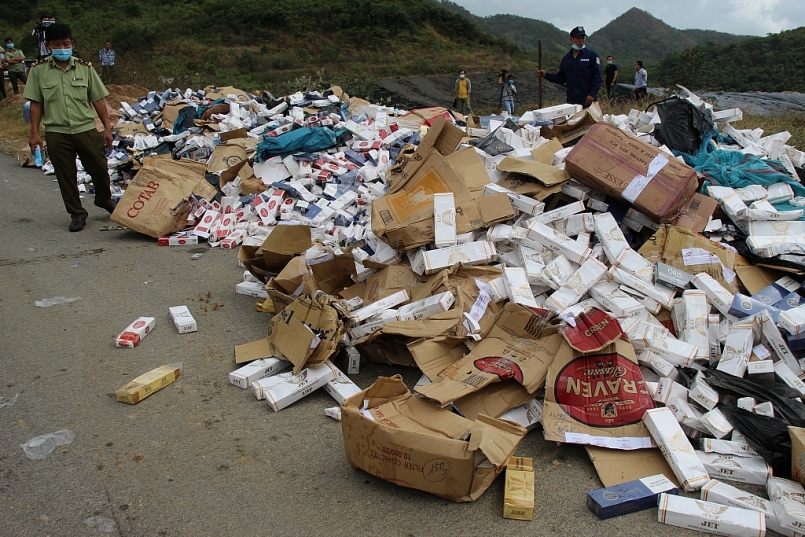 Khánh Hòa: Tiêu hủy gần 35.000 bao thuốc lá điếu nhập lậu bị tịch thu