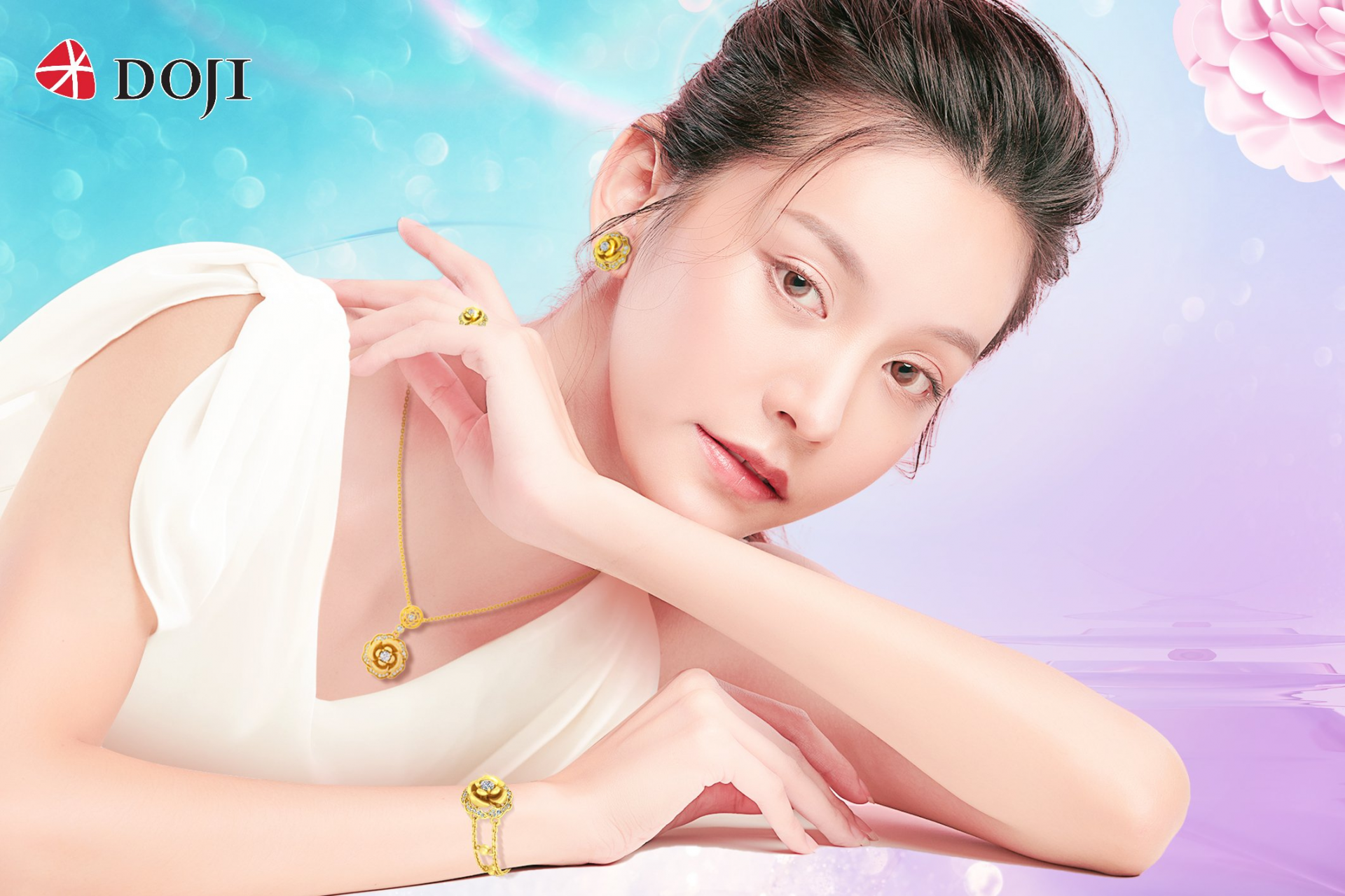 Trang sức vàng 24K công nghệ 3D của DOJI có mẫu mã đa dạng, đem đến vẻ đẹp luôn tỏa sáng cho phụ nữ Việt.