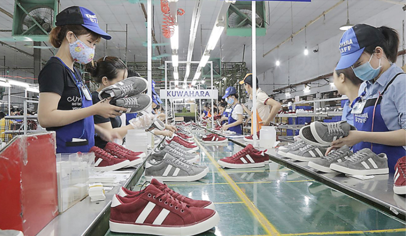 Việt Nam lần đầu tiên chiếm trên 10% thị phần giày xuất khẩu toàn cầu