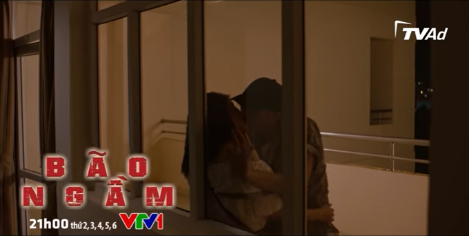 Preview phim “Bão ngầm” tập 13: Trao Hạ Lam nụ hôn mãnh liệt, Hùng 