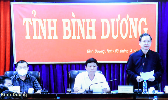 Phó Chủ tịch Ủy ban nhân dân tỉnh Bình Dương Nguyễn Văn Dành báo cáo làm rõ một số vấn đề Đoàn giám sát quan tâm