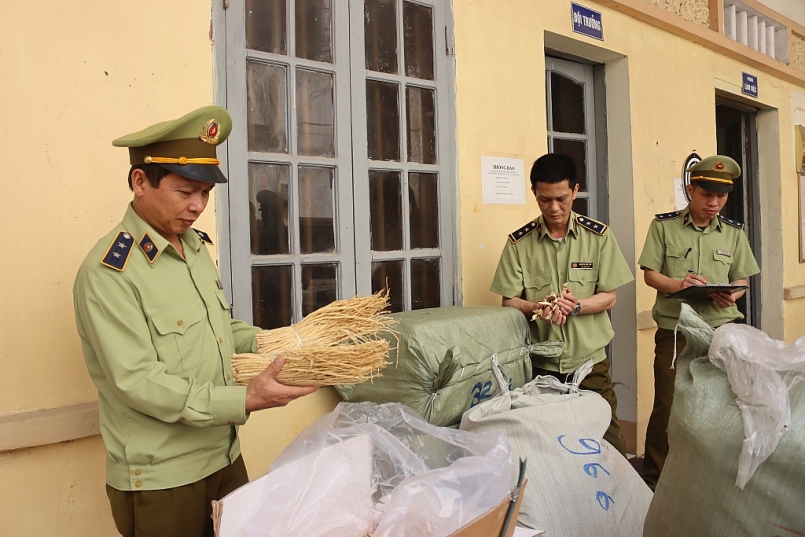 Lạng Sơn: Thu giữ gần 370 kg thuốc bắc nhập lậu