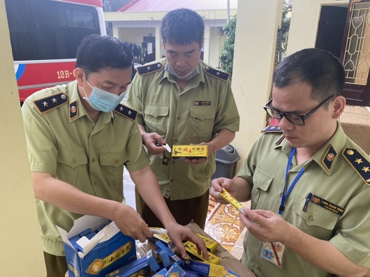Lạng Sơn: Thu giữ 5.000 sản phẩm thuốc chữa bệnh nhập lậu