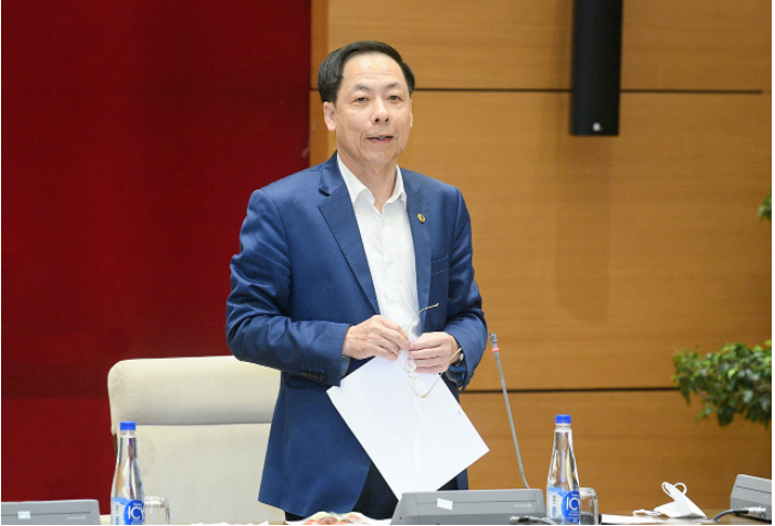 Phó Tổng Thanh tra Chính phủ Trần Ngọc Liêm trình bày Tờ trình