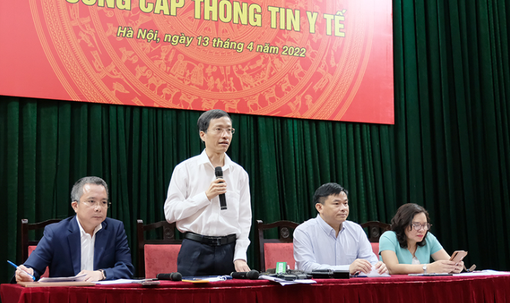 GS.TS Phan Trọng Lân, Cục trưởng Cục Y tế dự phòng (Bộ Y tế) phát biểu tại buổi cung cấp thông tin cho báo chí sáng 13-4.