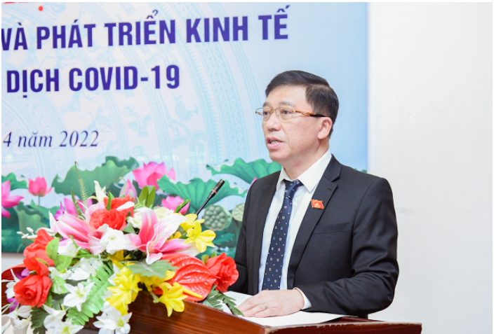 Phó Trưởng Ban Thường trực Ban Công tác đại biểu Nguyễn Tuấn Anh phát biểu tại Hội nghị.