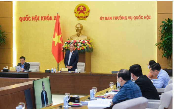 Phó Chủ tịch Quốc hội Trần Quang Phương- Trưởng Ban chỉ đạo xây dựng Đề án phát biểu tại buổi làm việc