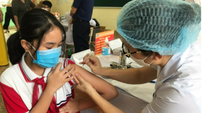 Phân bổ hơn 1,38 triệu vaccine Moderna tiêm cho trẻ từ 5 - dưới 12 tuổi