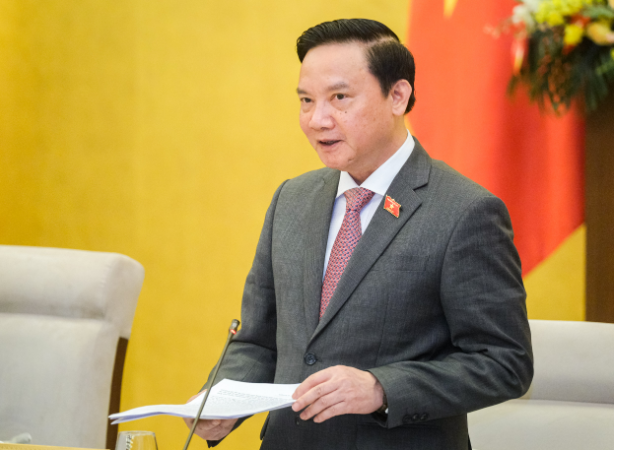 Phó Chủ tịch Quốc hội Nguyễn Khắc Định điều hành nội dung phiên họp