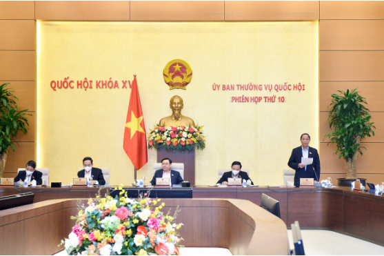 Phó Chủ tịch Quốc hội Trần Quang Phương điều hành nội dung phiên họp
