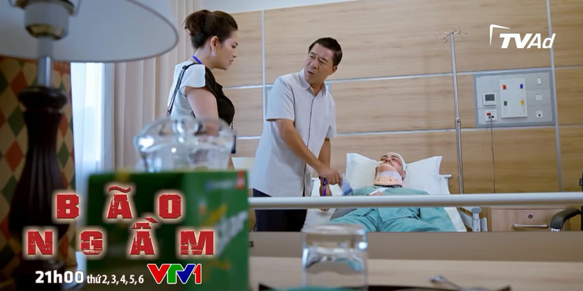 Preview phim “Bão ngầm” tập 48: Hạ Lam tiếp cận gia đình bác sĩ Hùng, Sơn 