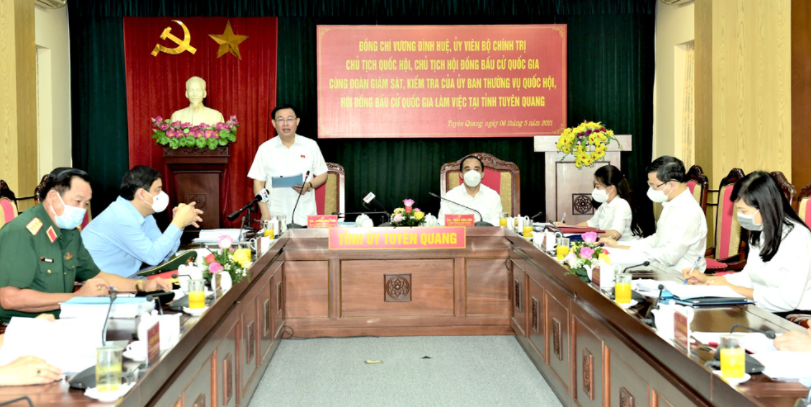 Chủ tịch Quốc hội phát biểu tại buổi làm việc với lãnh đạo tỉnh Tuyên Quang