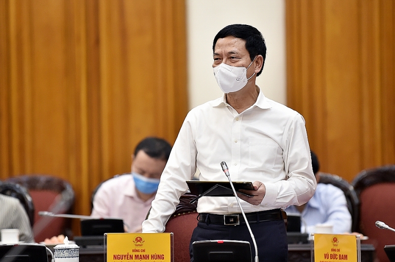 Bộ trưởng Bộ TT&TT Nguyễn Mạnh Hùng phát biểu tại cuộc làm việc. - Ảnh: VGP/Nhật Bắc