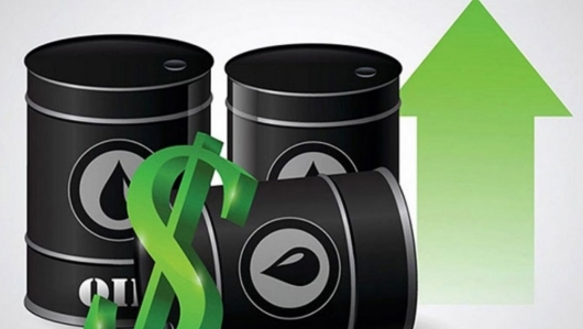 Giá xăng dầu hôm nay 24/5: Tiếp đà tăng nhẹ