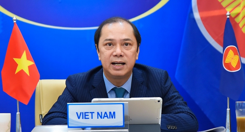 Thứ trưởng Bộ Ngoại giao Nguyễn Quốc Dũng phát biểu tại hội nghị