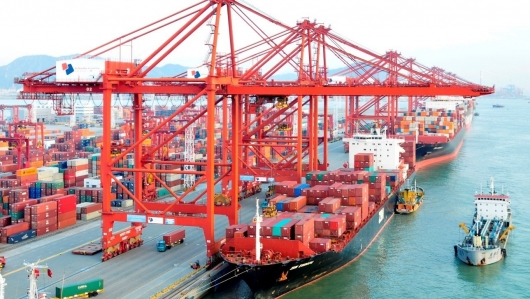 Hơn 236 triệu tấn hàng hóa qua cảng biển trong 4 tháng đầu năm