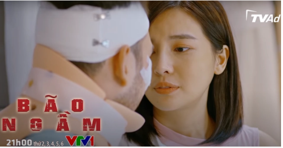 Preview phim “Bão ngầm” tập 50: Hải Triều trao nụ hôn ngọt ngào xin lỗi Hạ Lam