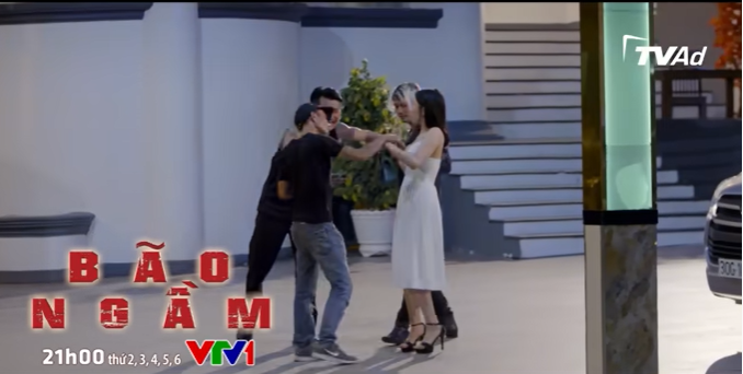 Preview phim “Bão ngầm” tập 58: Hải Triều cảnh báo Hạ Lam về mối tình với bác sĩ Hùng