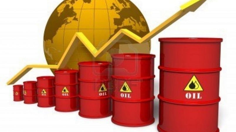 Giá xăng dầu hôm nay 3/6: Dầu Brent vượt mức 71 USD