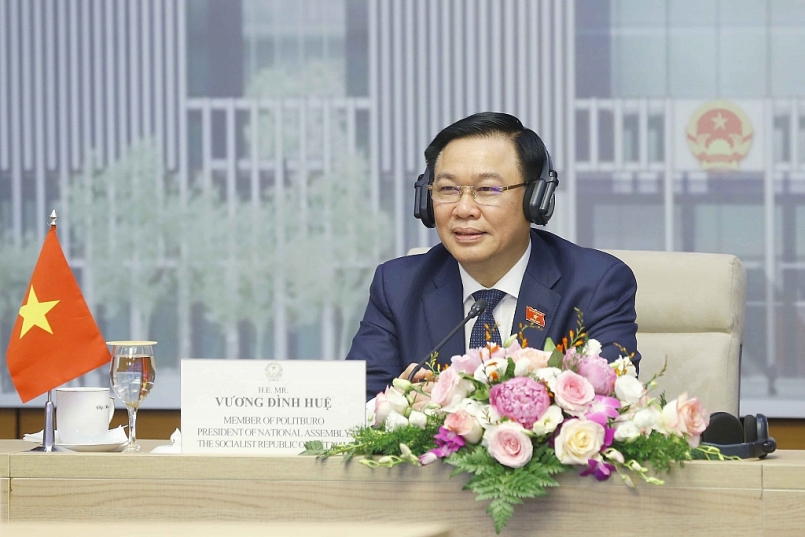 Chủ tịch Quốc hội Vương Đình Huệ tại hội đàm. Ảnh:VGP/Nguyễn Hoàng