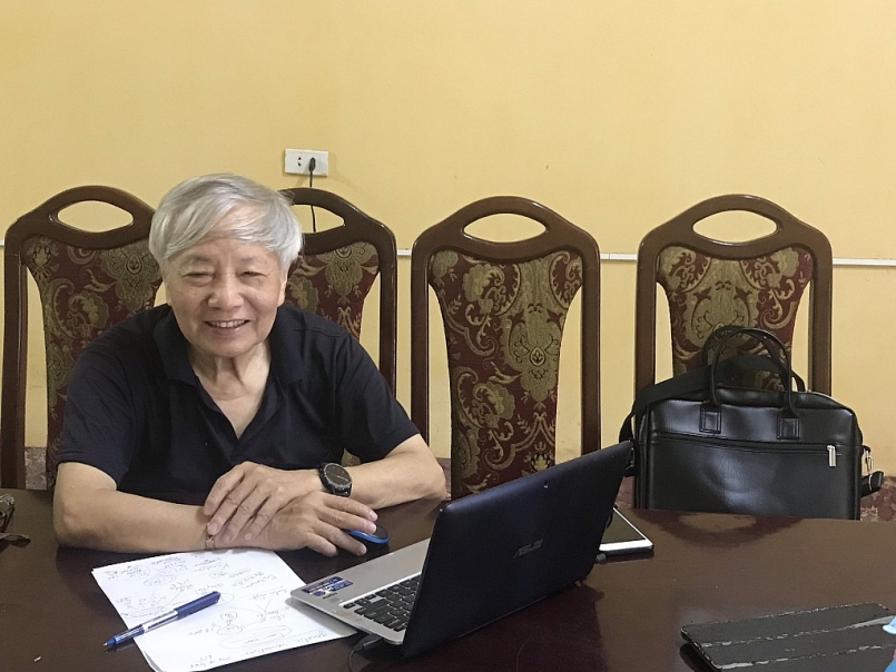 Trò chuyện với GS.TS.NGND Nguyễn Quang Thạch về “lan đột biến”