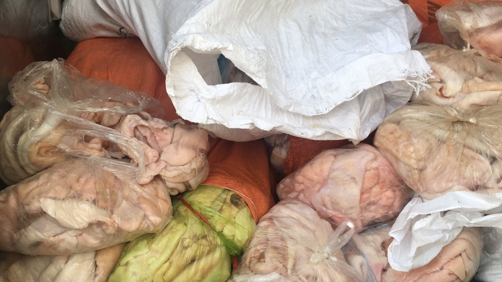 Thanh Hóa: Phát hiện 300kg da lợn không rõ nguồn gốc, xuất xứ