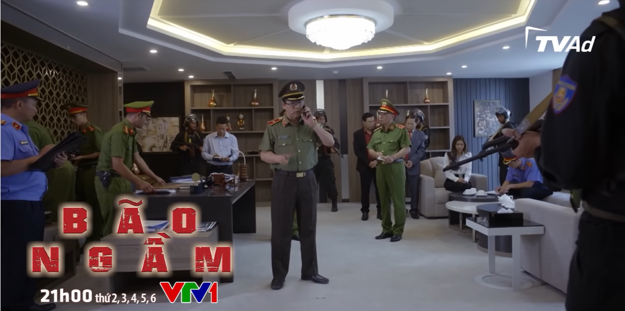 Preview phim “Bão ngầm” tập 69: Lão Tuất 'bắn tin' cho Quách Đại Đức về thân phận Hạ Lam