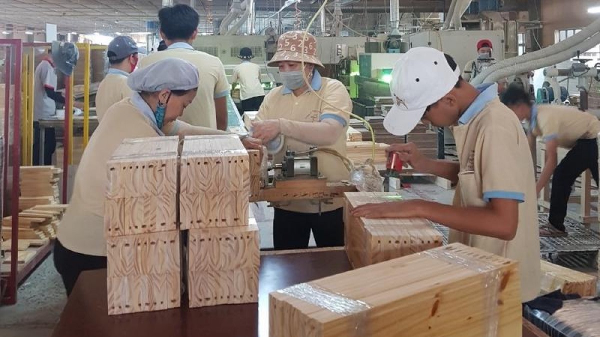 Hoa Kỳ gia hạn cung cấp thông tin điều tra tủ gỗ nhập khẩu từ Việt Nam