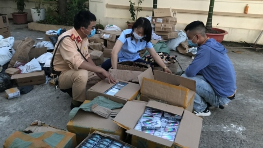 Quảng Ninh: Bắt giữ trên 1.200 sản phẩm thuốc lá điện tử