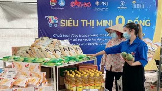 Hà Nội mở siêu thị 0 đồng, sẻ chia khó khăn với người dân trong mùa dịch