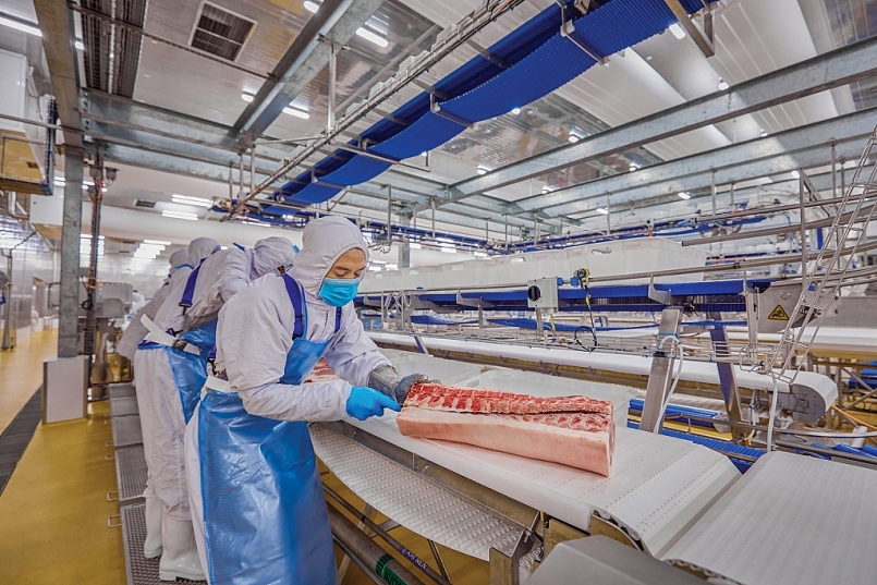 Bộ NN&PTNT đề xuất ưu tiên tiêm vắc xin cho công nhân tại các nhà máy chế biến, cơ sở giết mổ