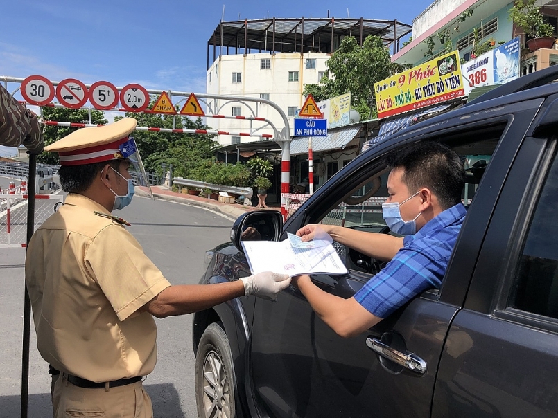 TPHCM tăng cường giãn cách xã hội và các biện pháp phòng, chống dịch COVID-19