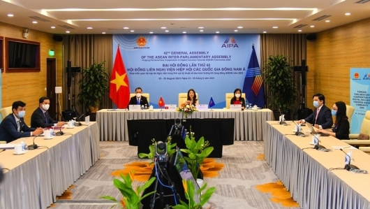 AIPA-42: Nhất trí thể chế hóa một cơ chế đối thoại có ý nghĩa giữa AIPA-ASEAN